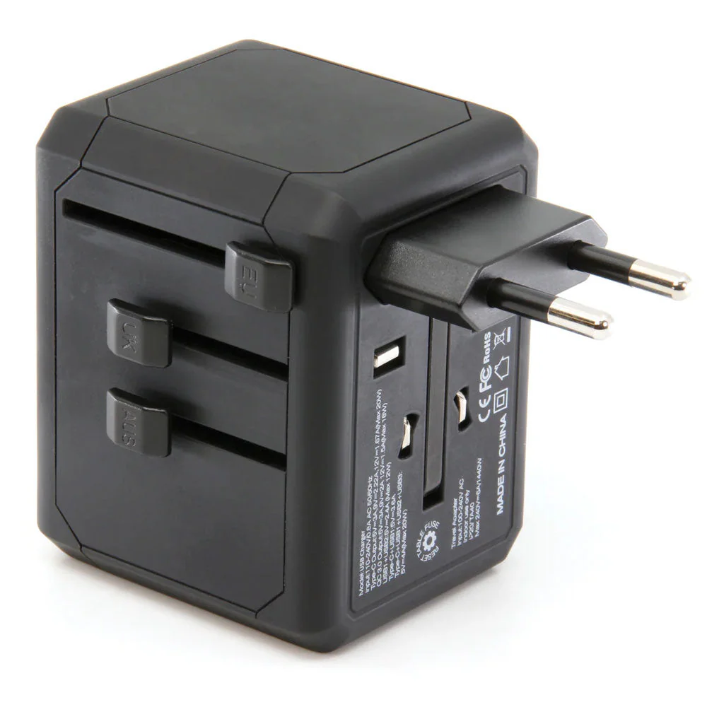 iQ Universal Travel Adapter with USB - Image 3