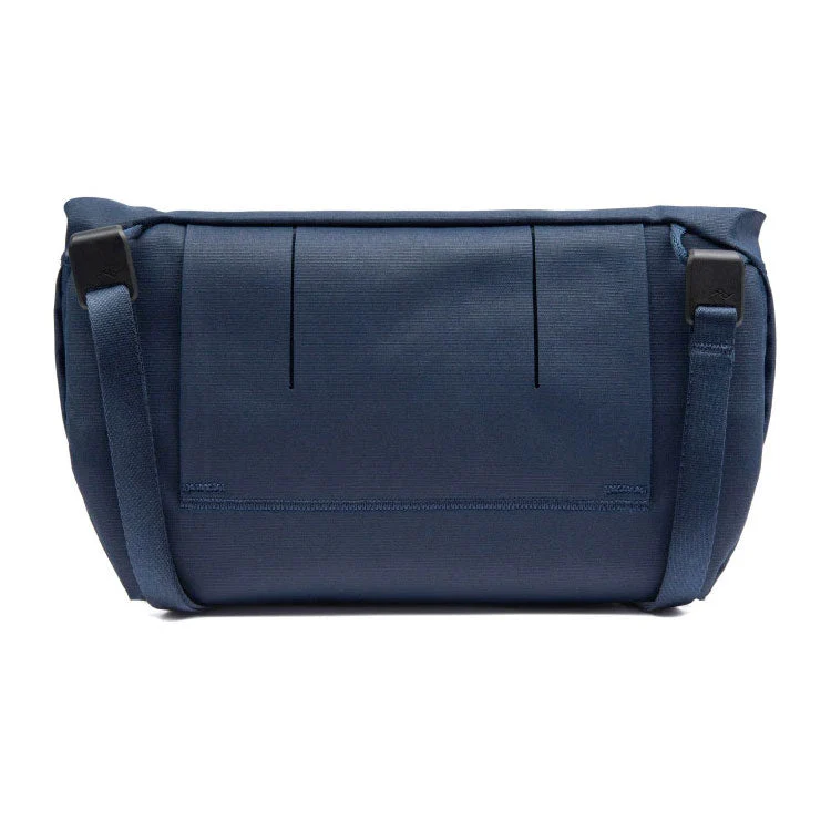Peak Design Field Pouch v2 - Image 9