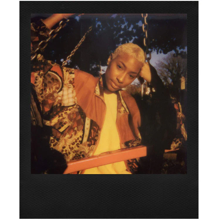 Polaroid Originals i-Type Colour Film - Black Frame Edition - Image 2