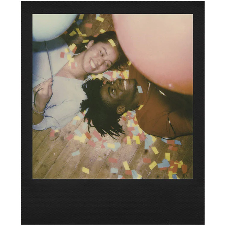 Polaroid Originals i-Type Colour Film - Black Frame Edition - Image 3