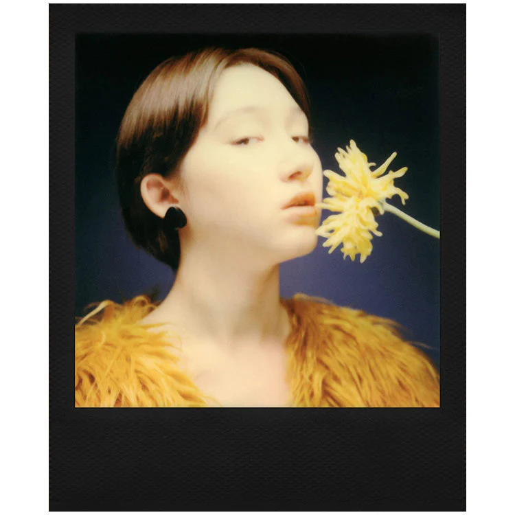 Polaroid Originals i-Type Colour Film - Black Frame Edition - Image 4